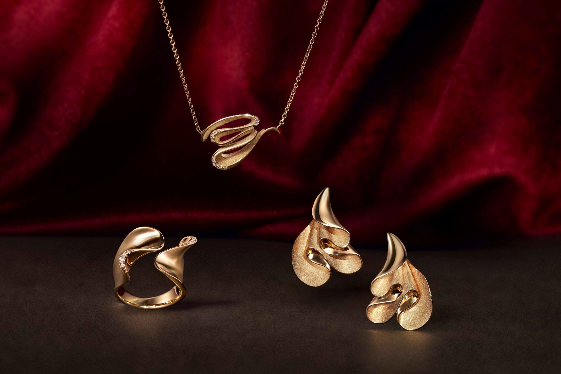 kengokuma+mayu_Opera_pub_1800_1200